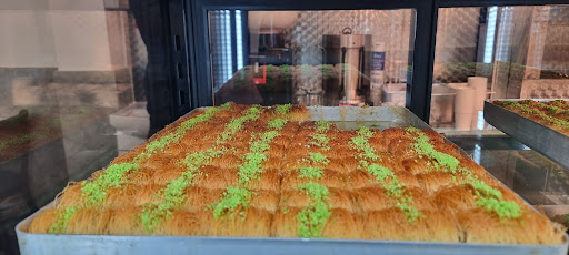 Photo of Fresh Shawarma & Naan - 106 Dunstable Rd, Luton LU1 1EW
